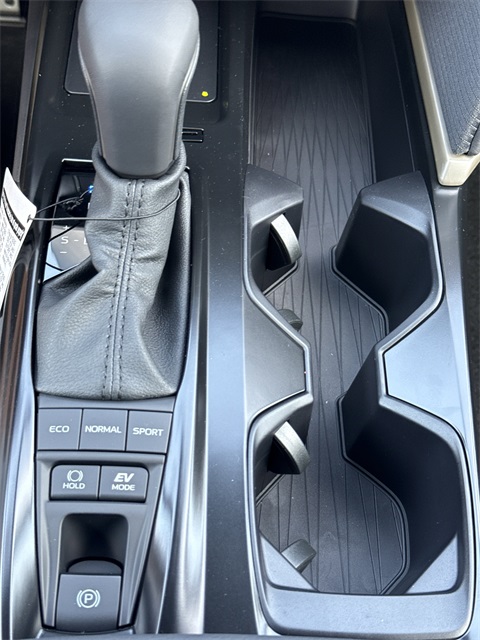 2025 Toyota Camry SE photo 23
