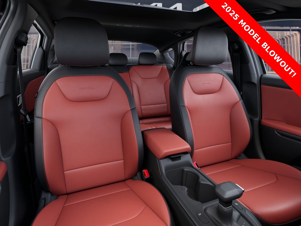 2025 Kia K4 GT-Line photo 13