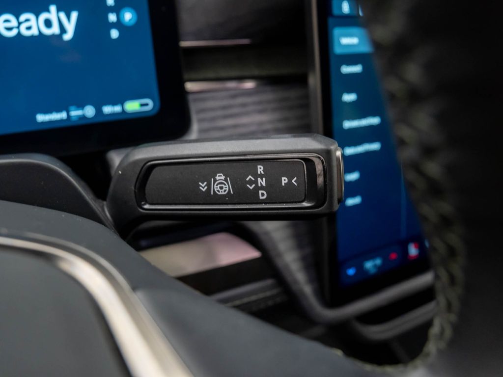 2022 Rivian R1S Launch Edition photo 33