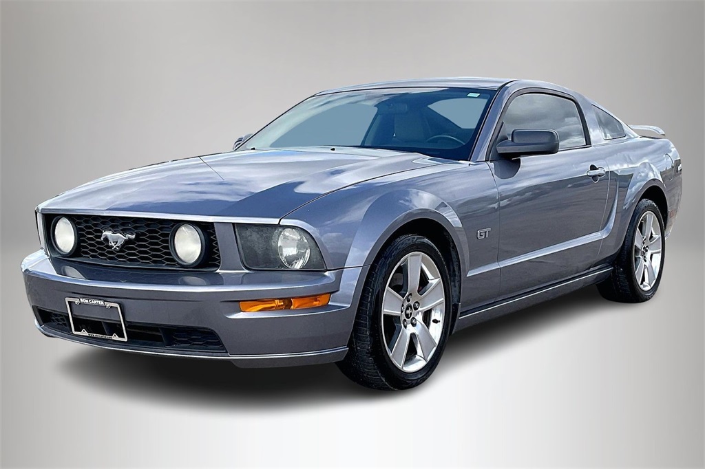 2006 Ford Mustang GT Premium photo 2