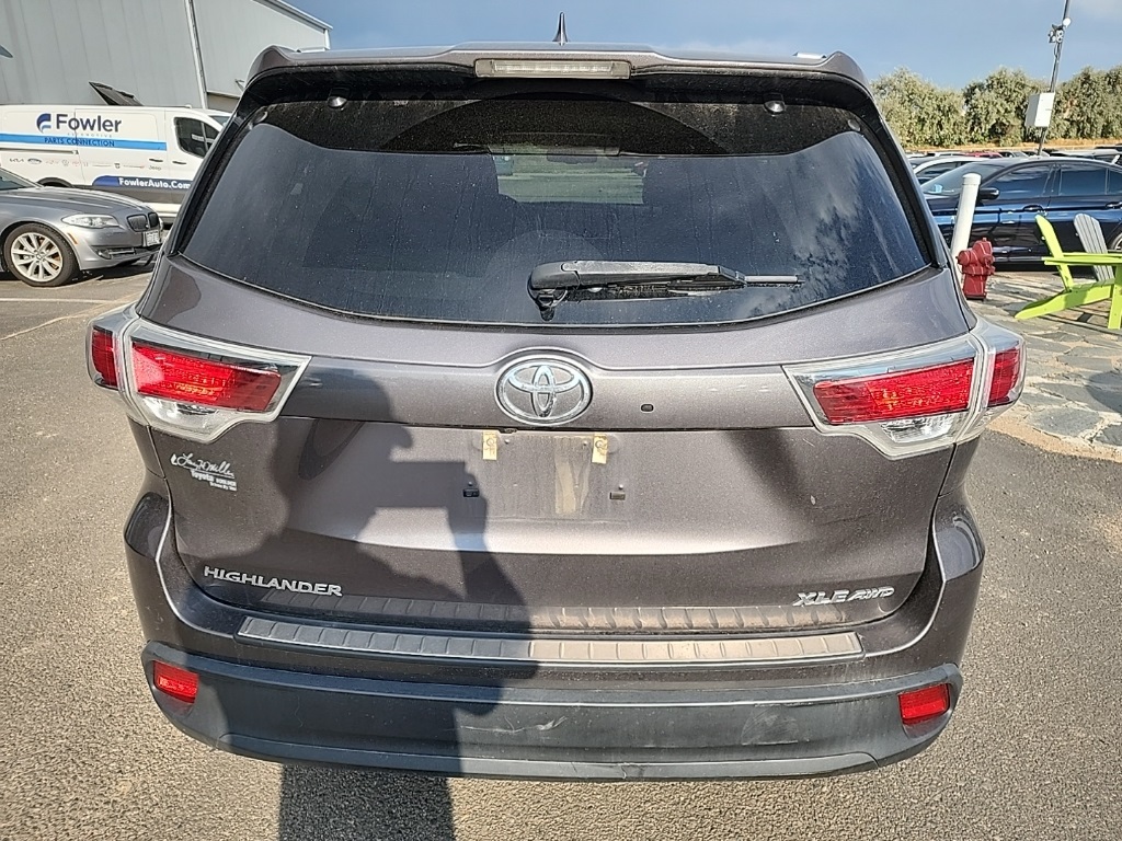2016 Toyota Highlander XLE photo 4