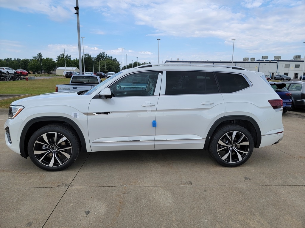 2026 Volkswagen Atlas SEL Premium R-Line photo 5