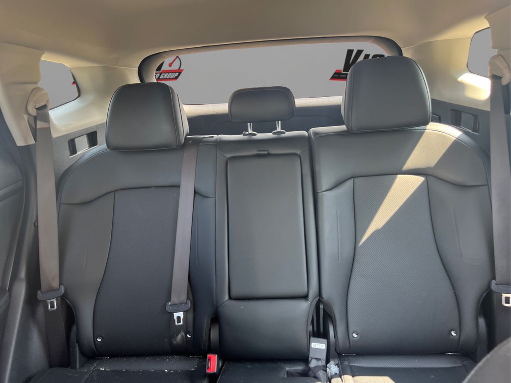 2024 Kia Sportage EX photo 16