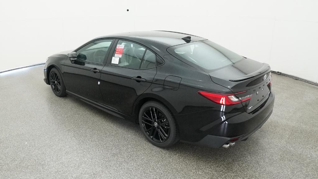 2025 Toyota Camry SE photo 10