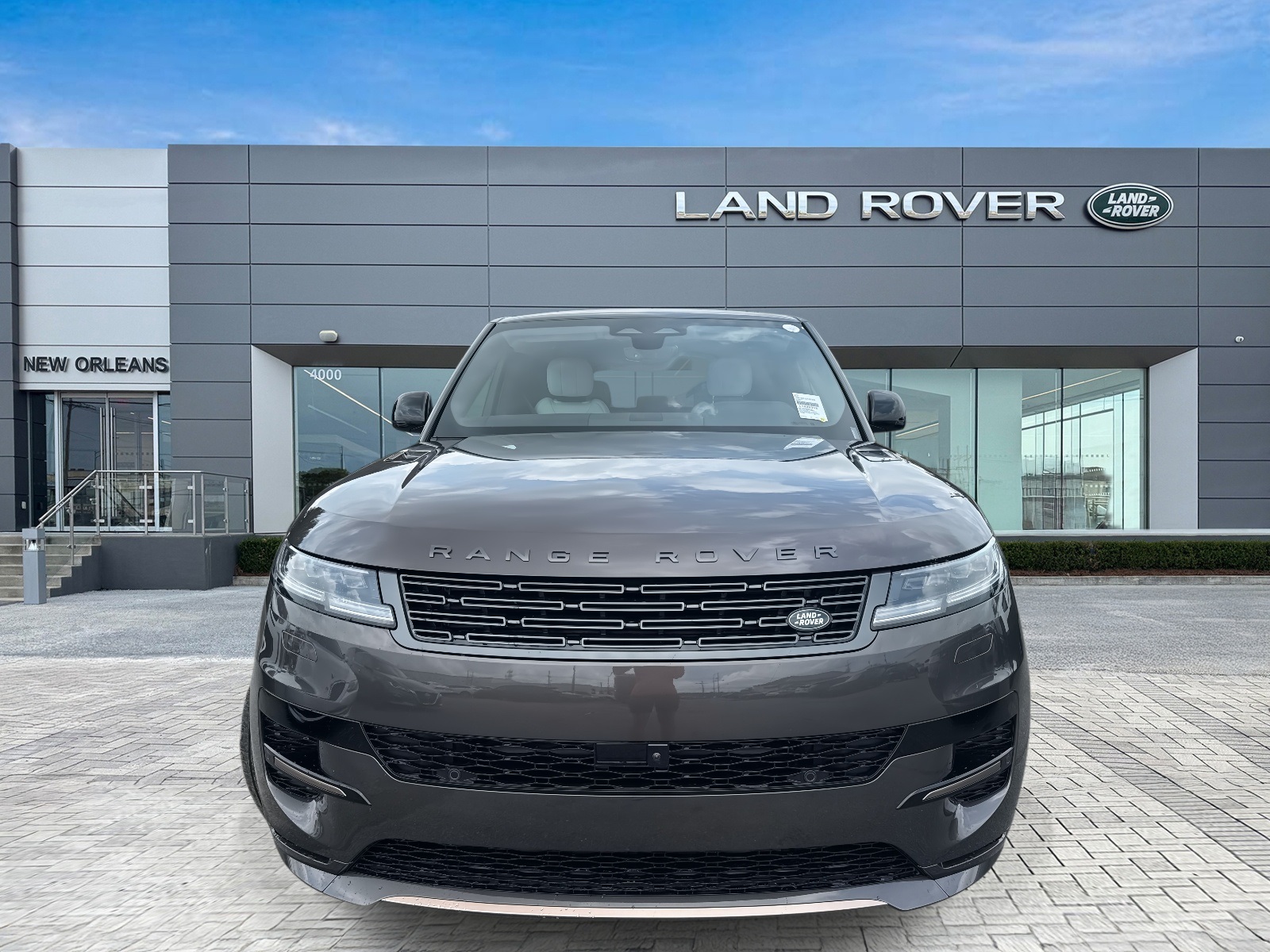 2025 Land Rover Range Rover Sport SE photo 3