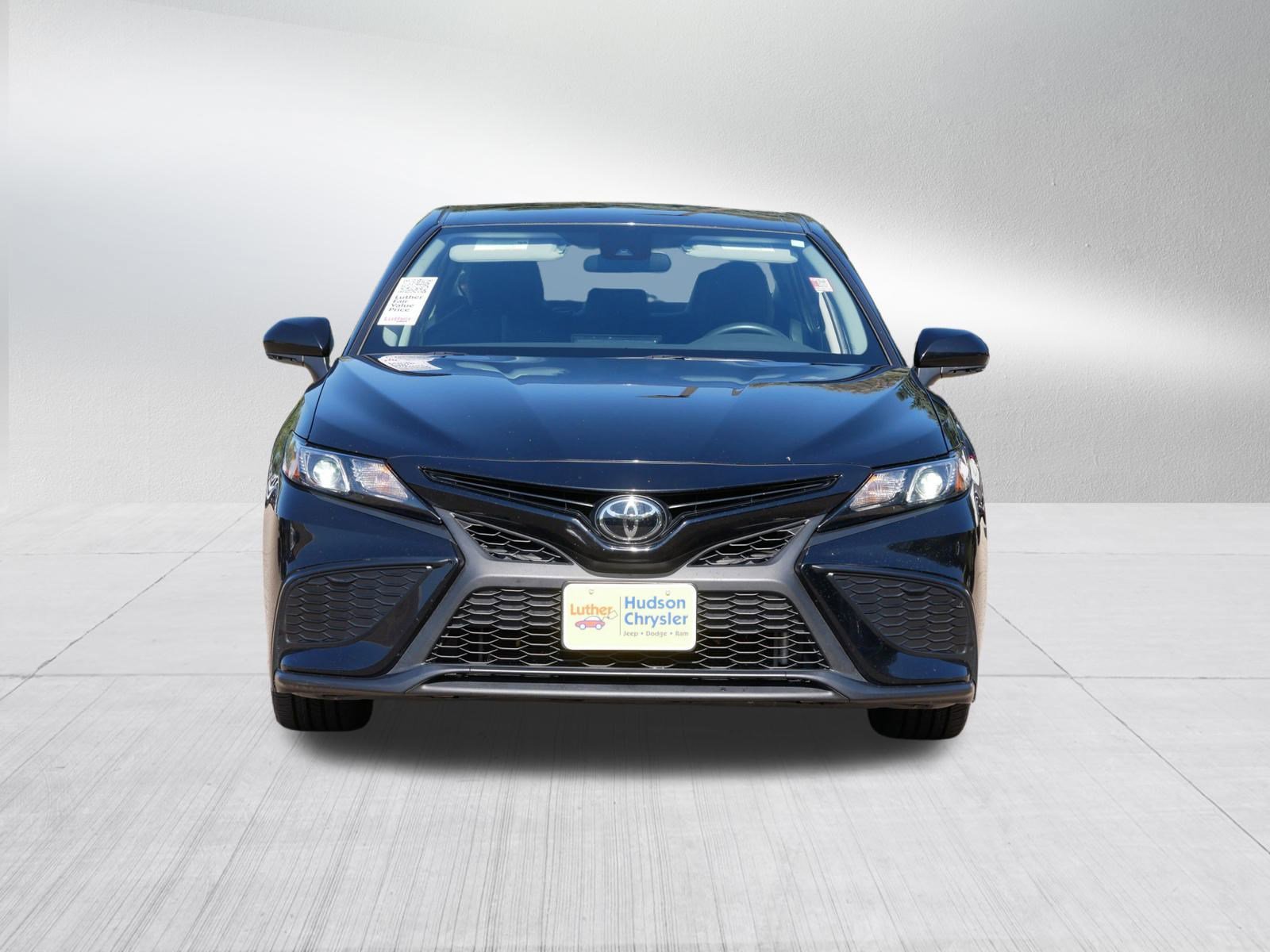 2024 Toyota Camry SE photo 2