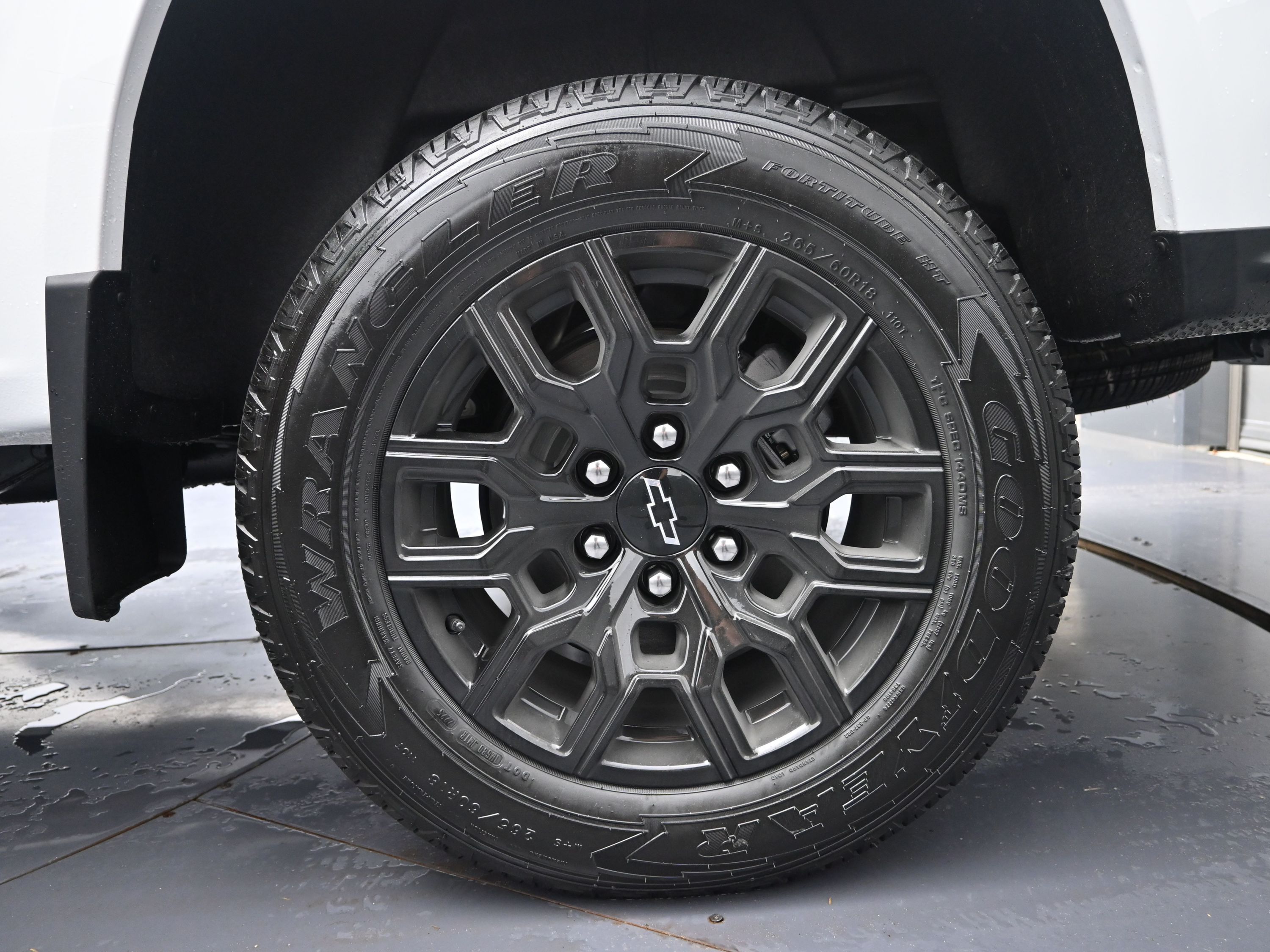 2025 Chevrolet Colorado Work Truck photo 12