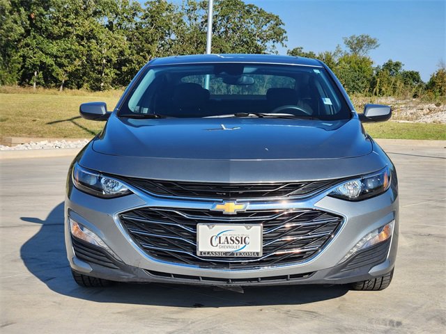 2024 Chevrolet Malibu 1LT photo 2