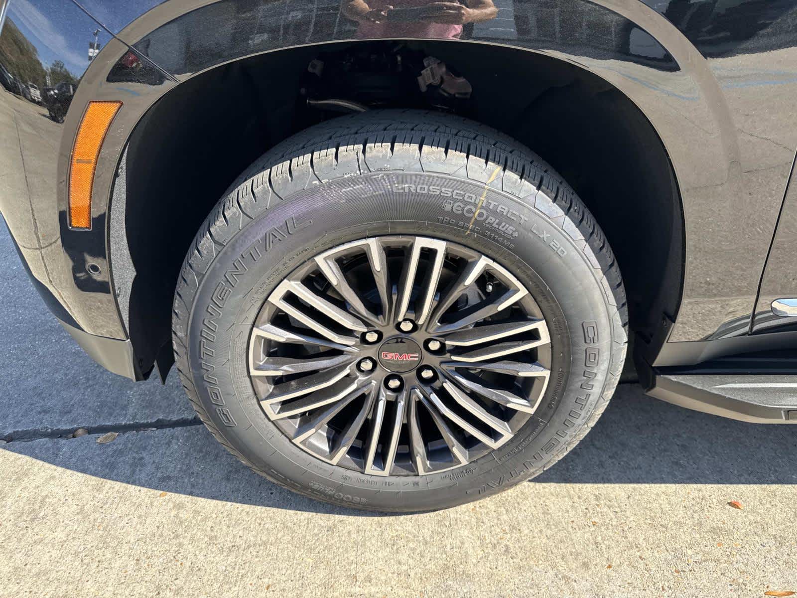 2026 Gmc Yukon photo 4