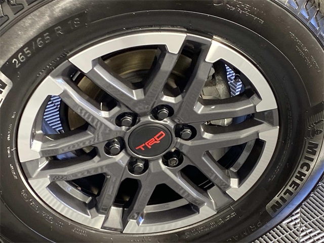 2024 Toyota Tacoma TRD Off-Road photo 24