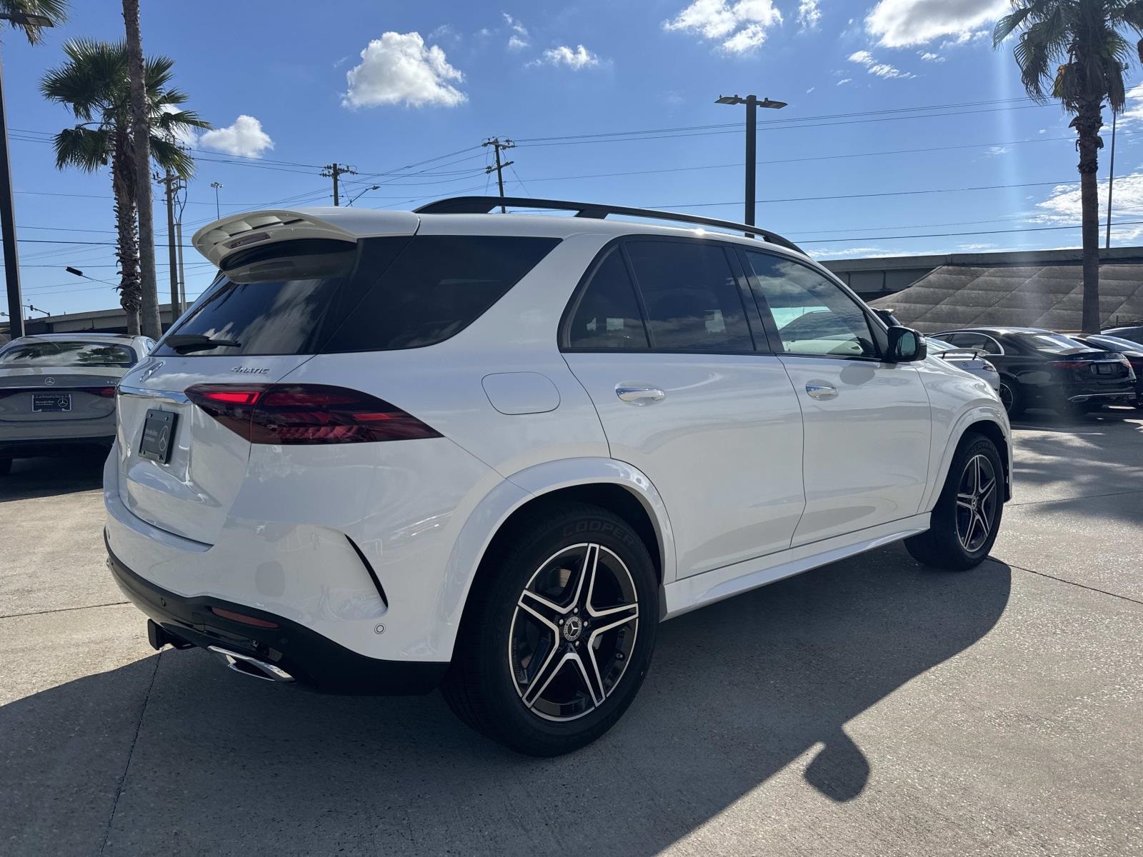 2026 Mercedes Benz GLE 350 4MATIC photo 3