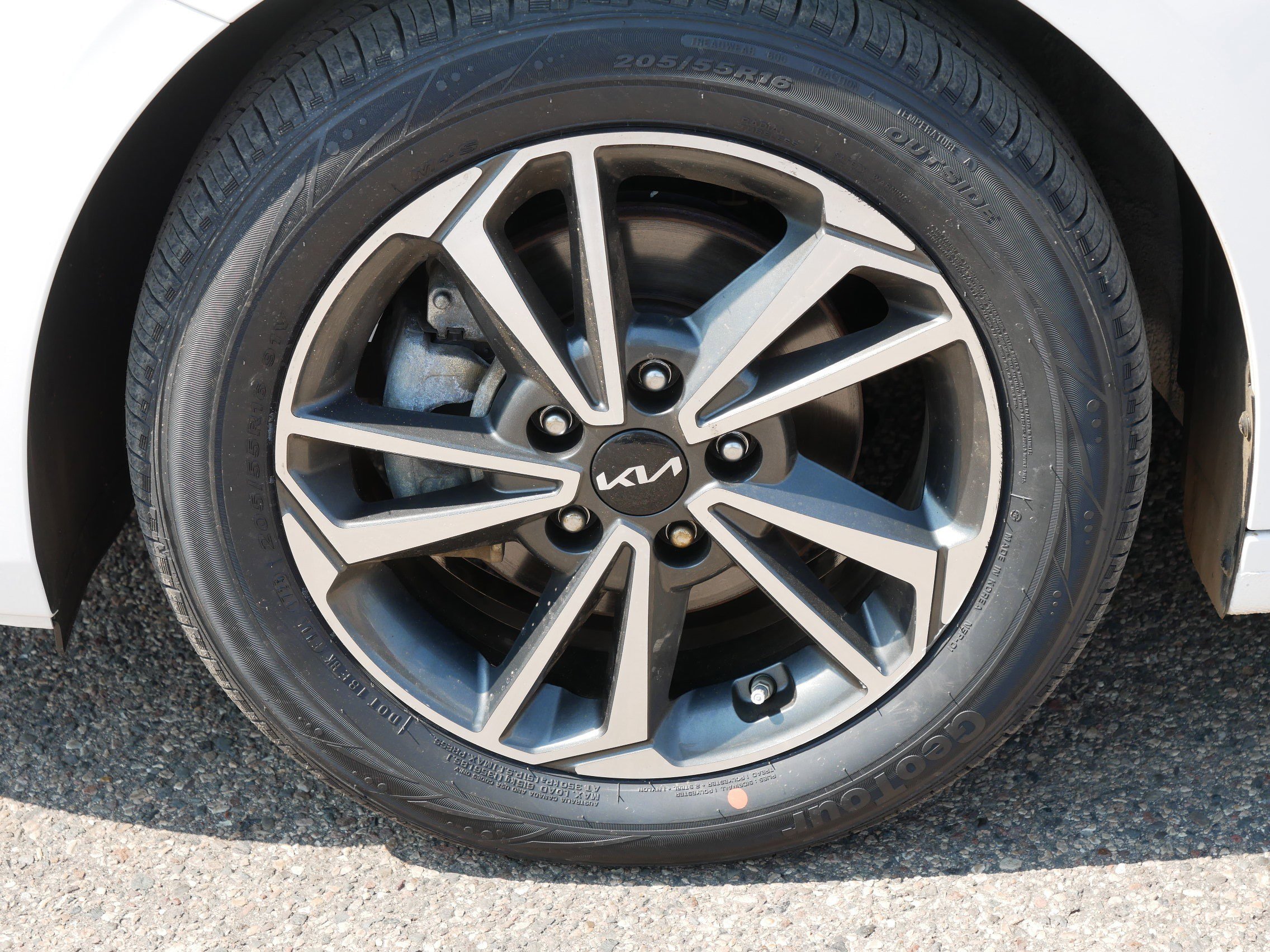 2023 Kia Forte LXS photo 15