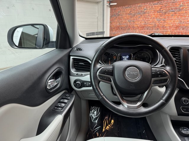 2020 Jeep Cherokee Latitude photo 9