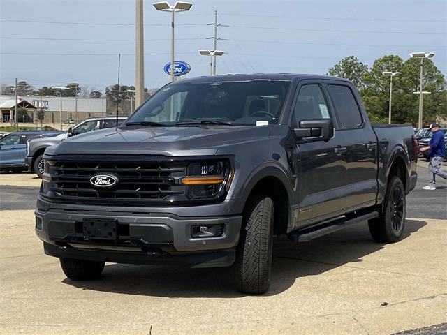 2025 Ford F-150 XLT photo 7