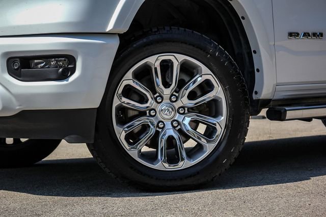 2022 Ram 1500 Laramie photo 3
