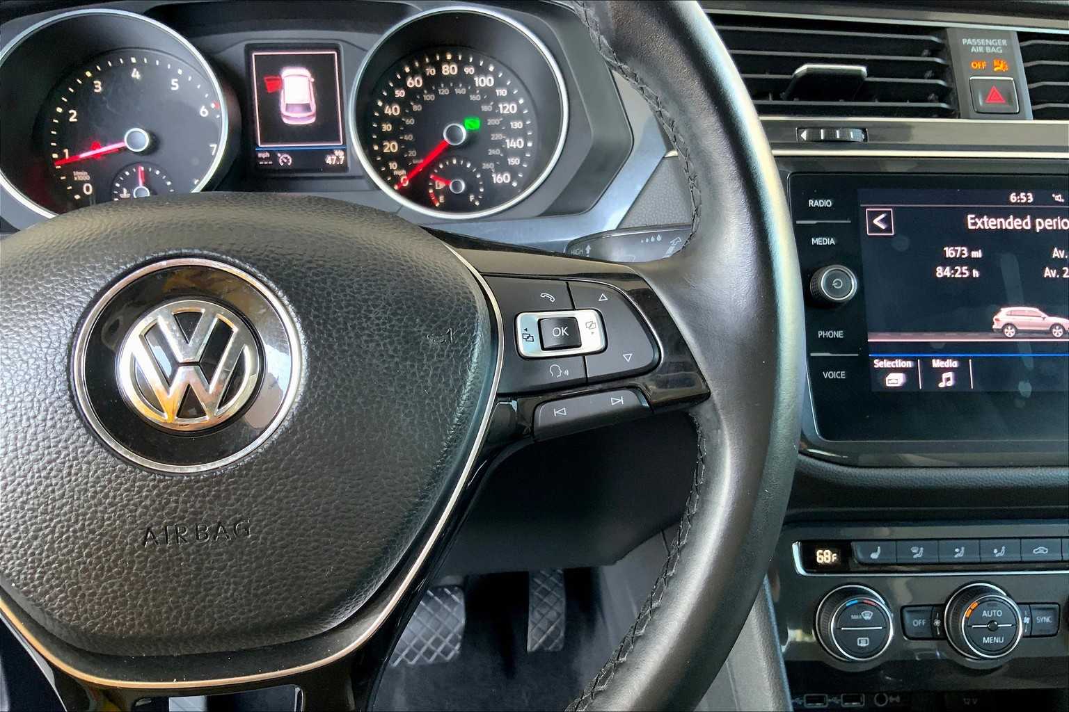 2018 Volkswagen Tiguan SE photo 23