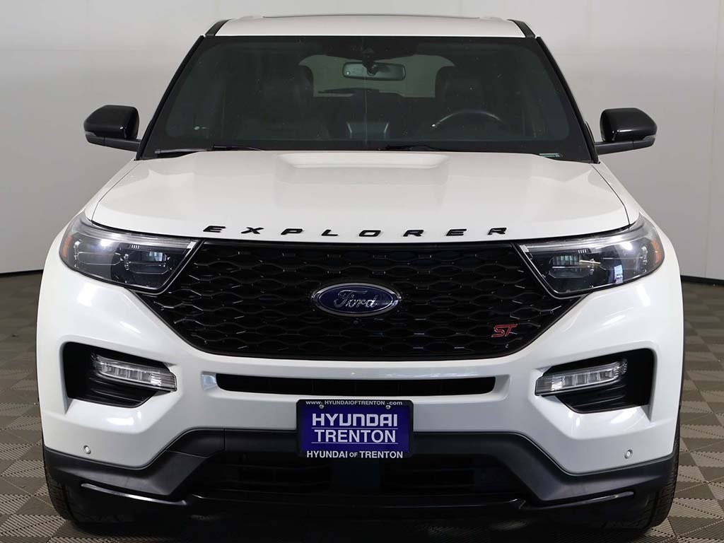 2022 Ford Explorer ST photo 14
