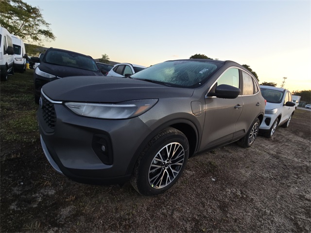 2025 Ford Escape Plug-In Hybrid Base photo 4