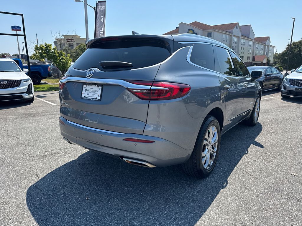 2021 Buick Enclave Avenir photo 2