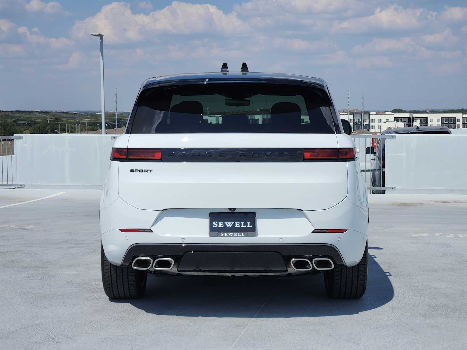 2025 Land Rover Range Rover Sport SE photo 4