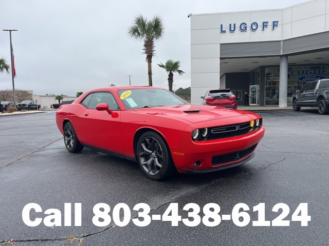 2018 Dodge Challenger SXT Plus's photo