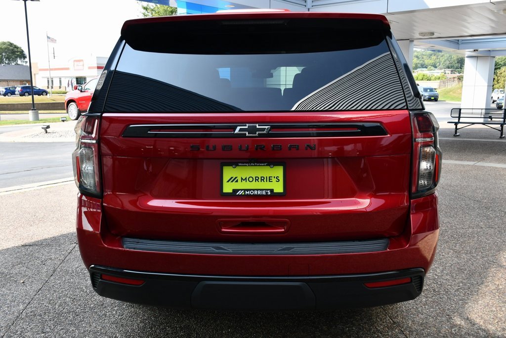 2023 Chevrolet Suburban Z71 photo 5