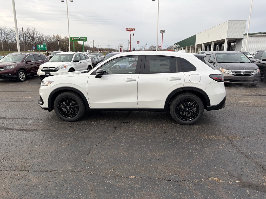 2026 Honda HR-V Sport photo 4