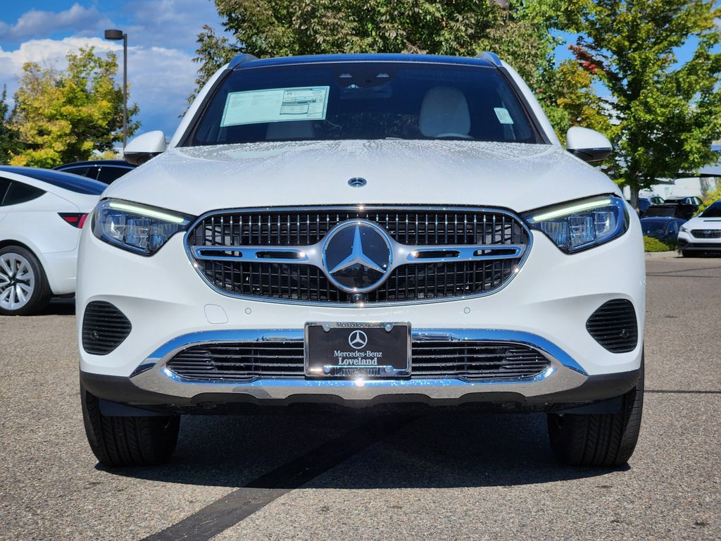 2026 Mercedes Benz GLC 300 4MATIC photo 2