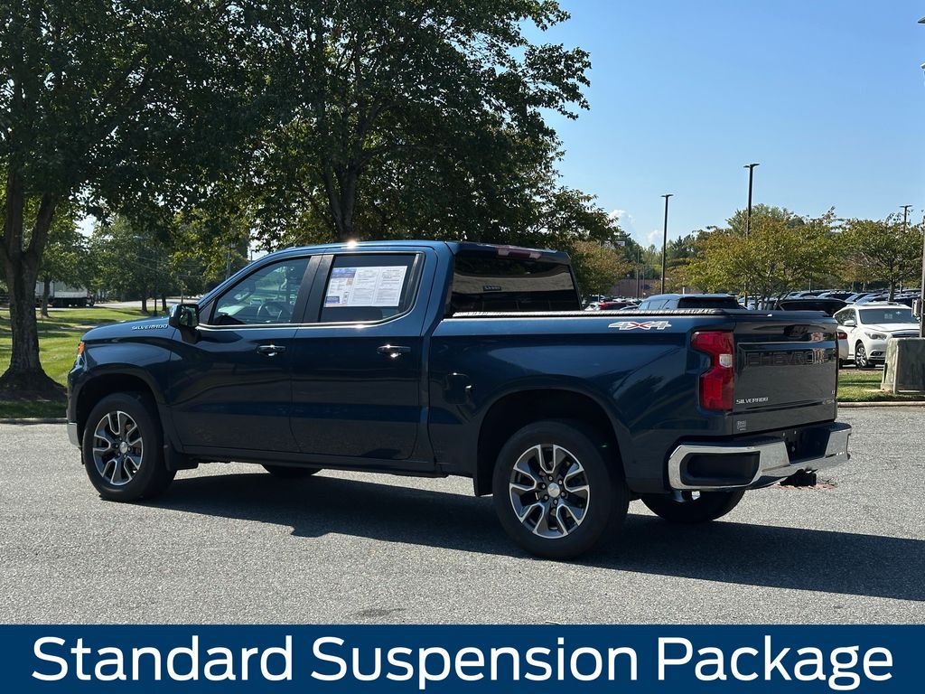 2022 Chevrolet Silverado 1500 LT photo 5