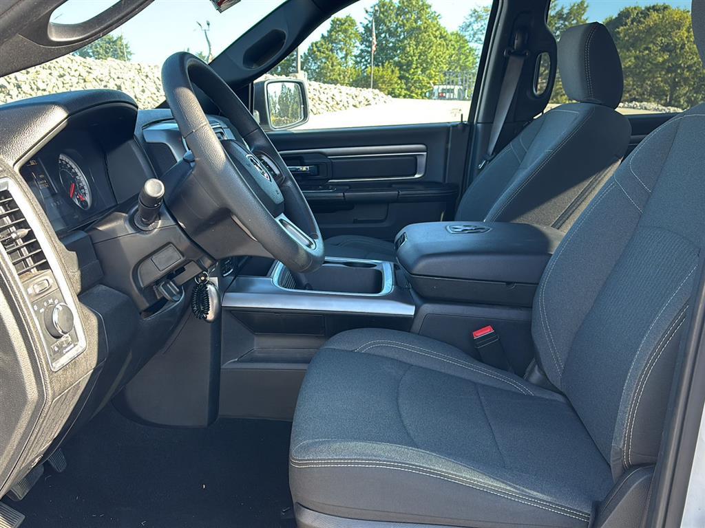 2023 Ram 1500 Classic Warlock photo 5