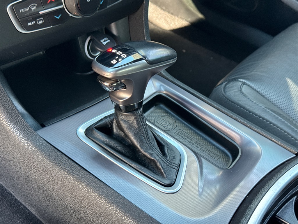 2021 Dodge Charger SXT photo 25