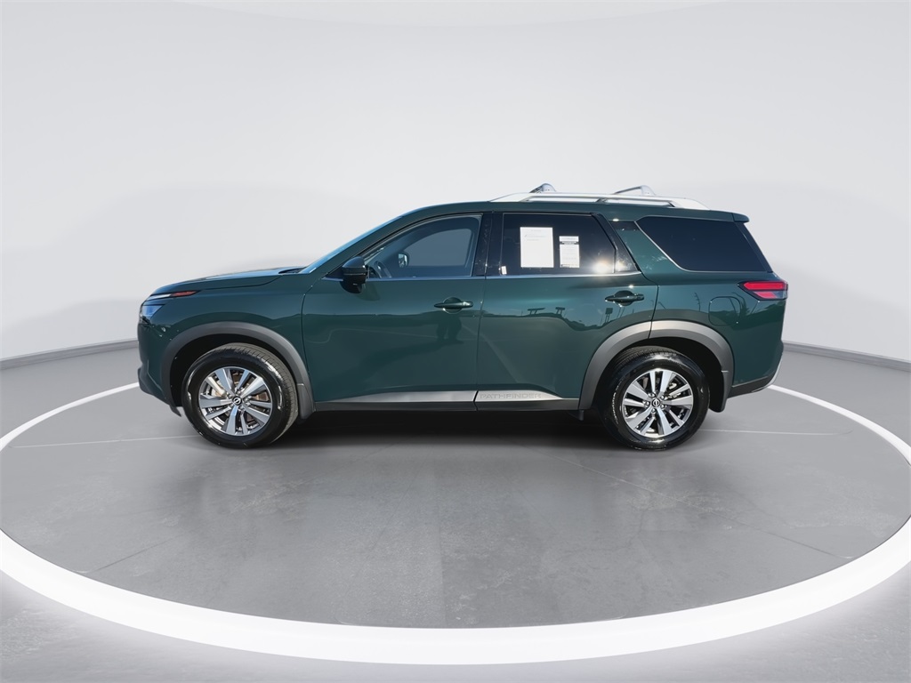 2023 Nissan Pathfinder SL photo 5