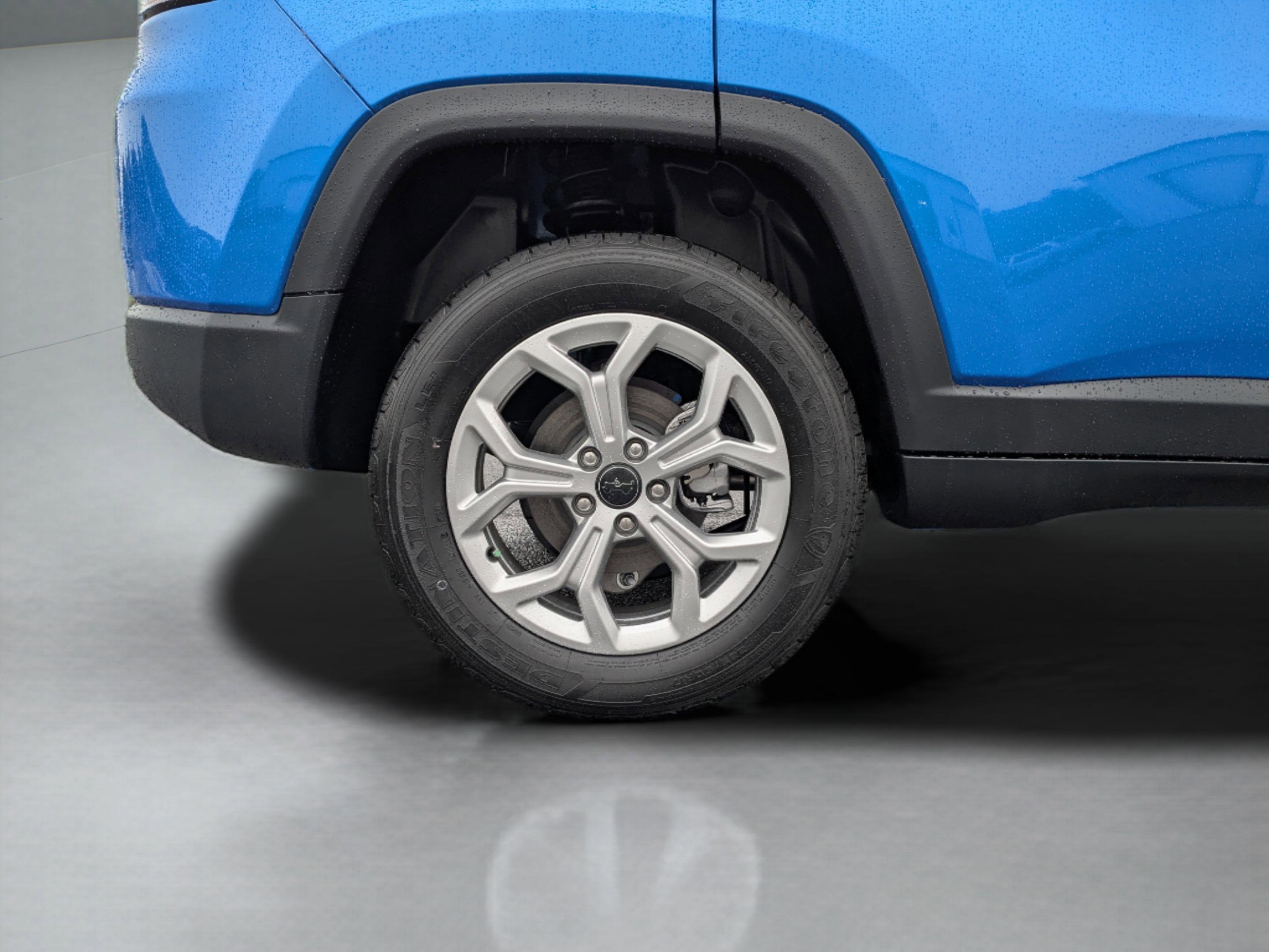 2025 Jeep Compass Latitude photo 43