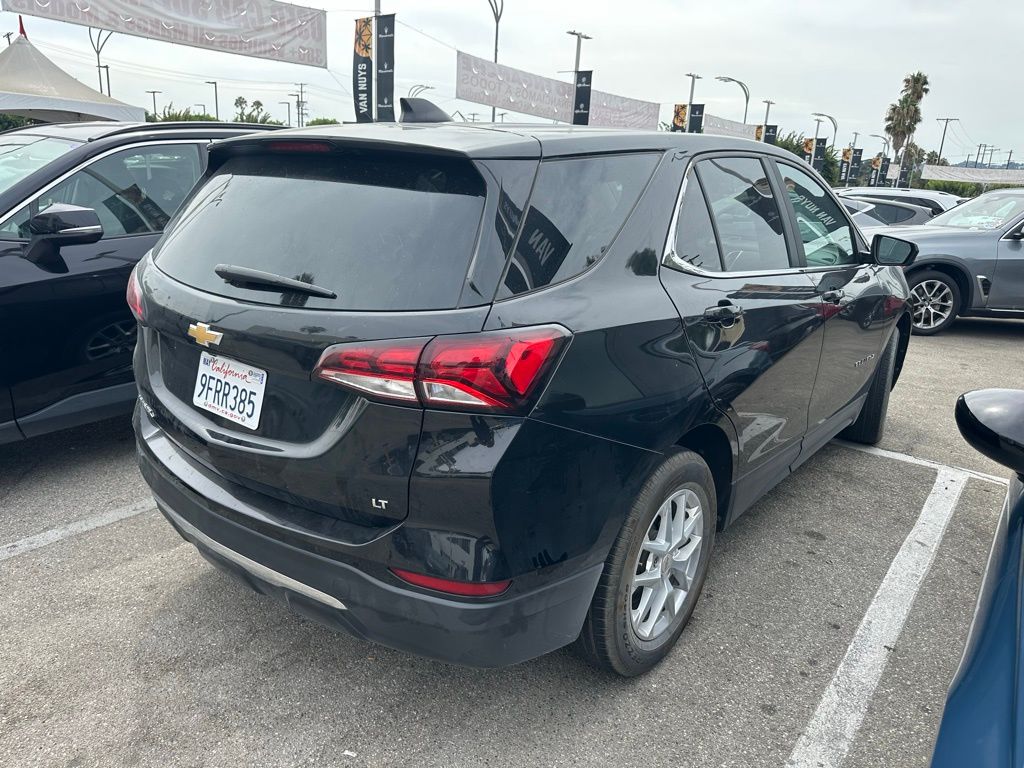 2023 Chevrolet Equinox LT photo 3