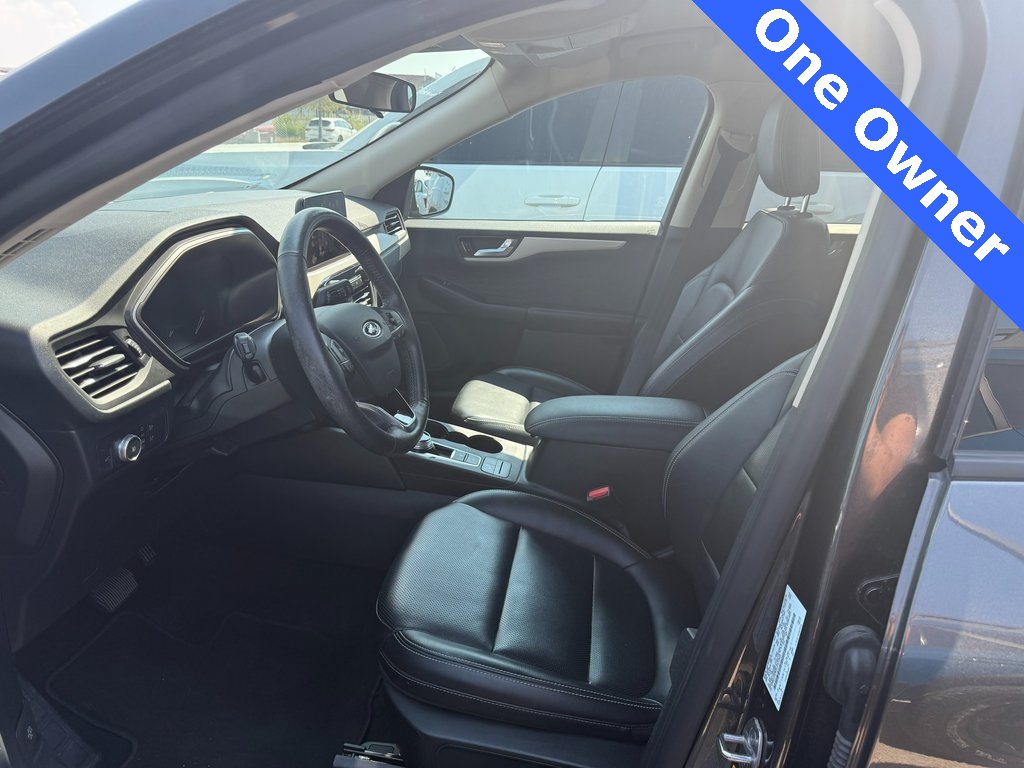 2020 Ford Escape SEL photo 9