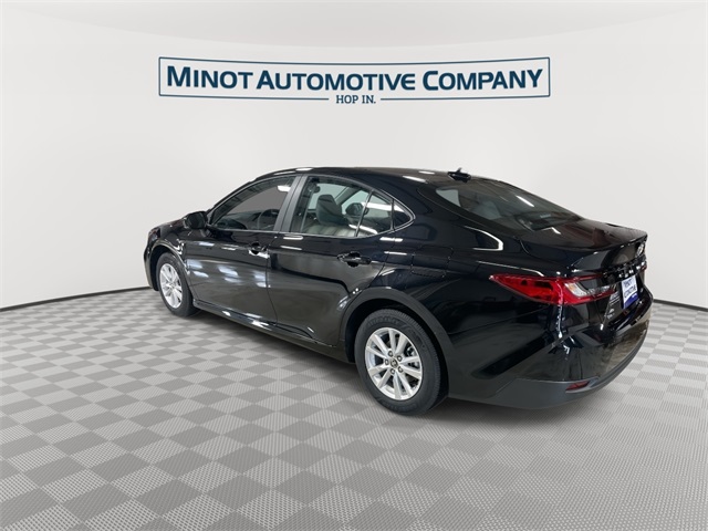 2026 Toyota Camry LE photo 4