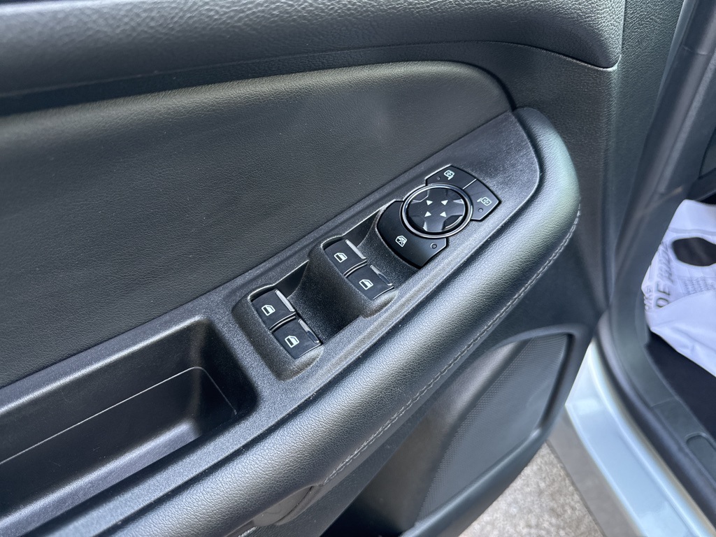 2024 Ford Edge SEL photo 12