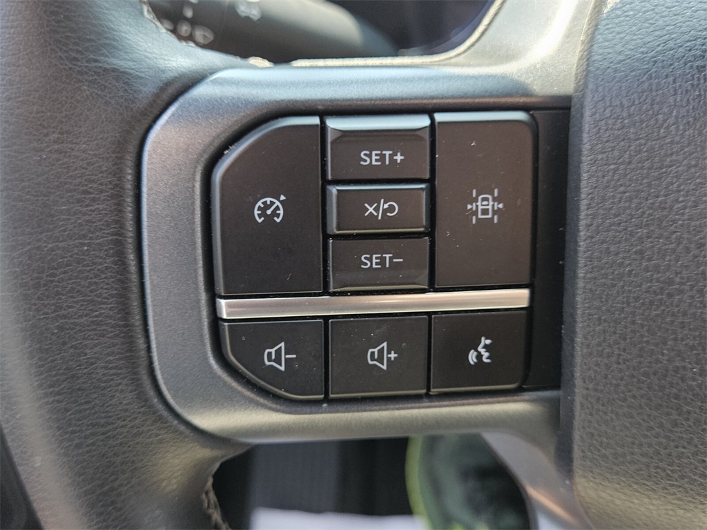 2023 Ford F-150 XLT photo 22