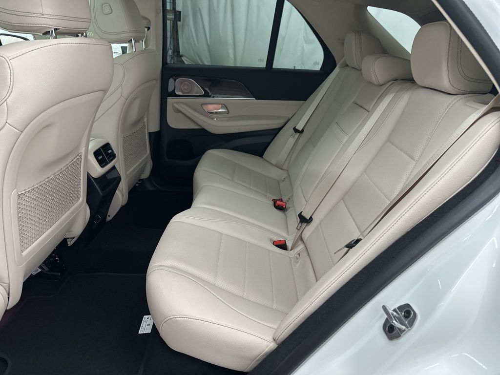 2026 Mercedes Benz GLE 350 4MATIC photo 17
