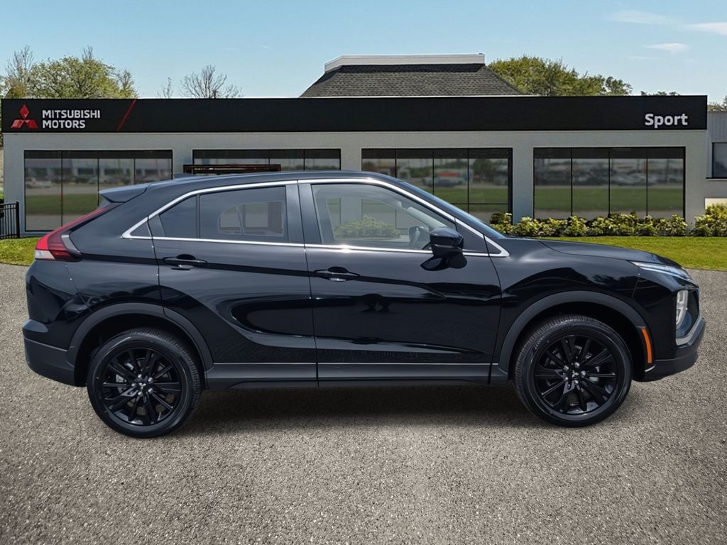 2025 Mitsubishi Eclipse Cross LE Ralliart photo 2