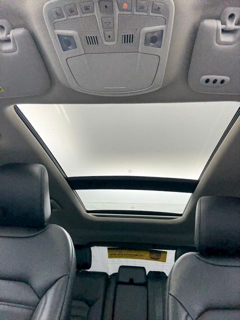 2022 Ford Edge SEL photo 36