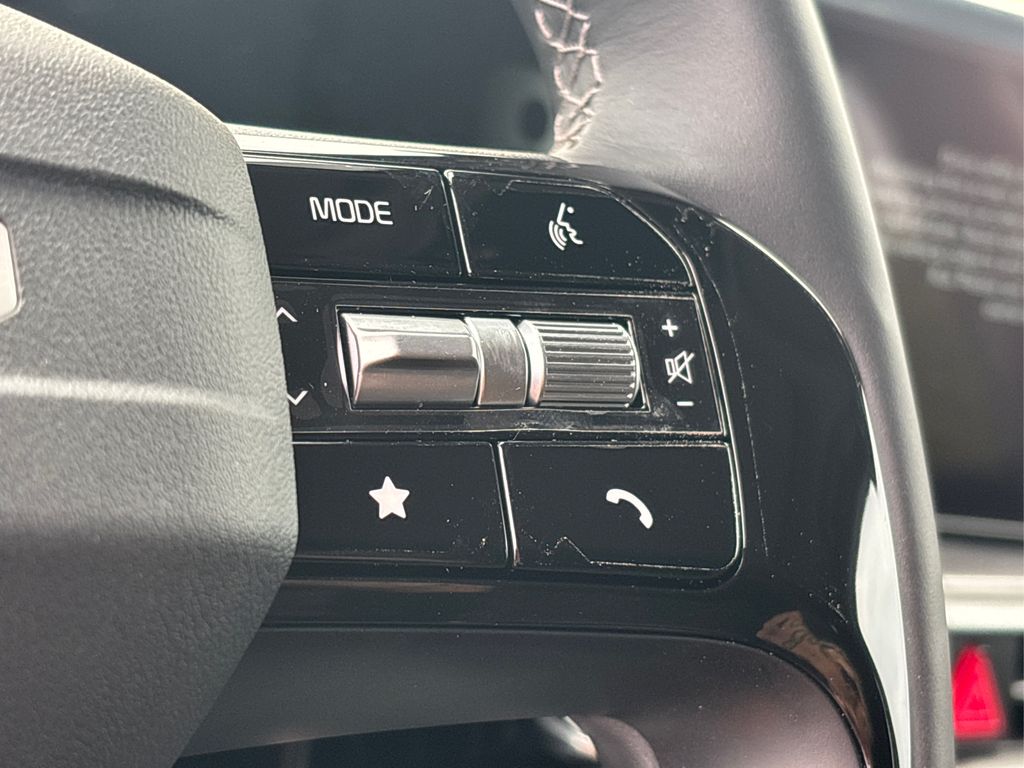 2026 Kia Sorento S photo 19