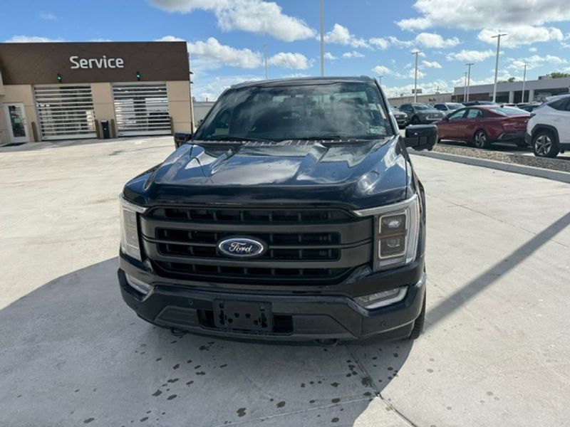 2022 Ford F-150 Lariat photo 2