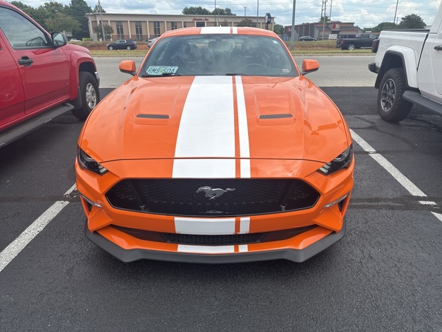 2020 Ford Mustang GT Premium photo 2