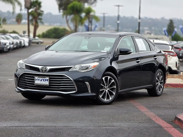 2018 Toyota Avalon XLE Plus photo 2