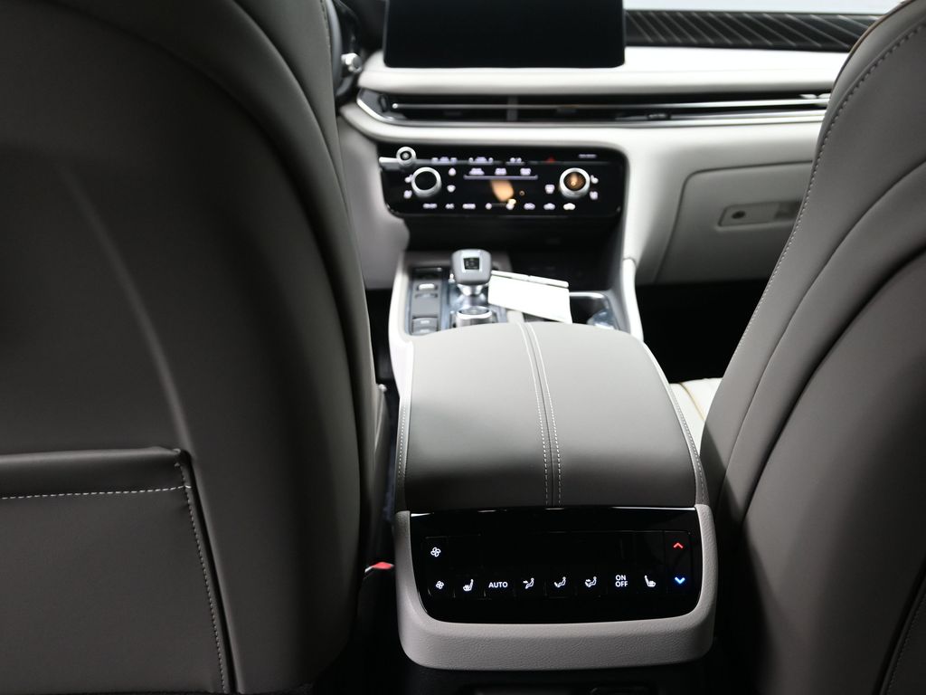 2026 Infiniti QX60 Autograph photo 17