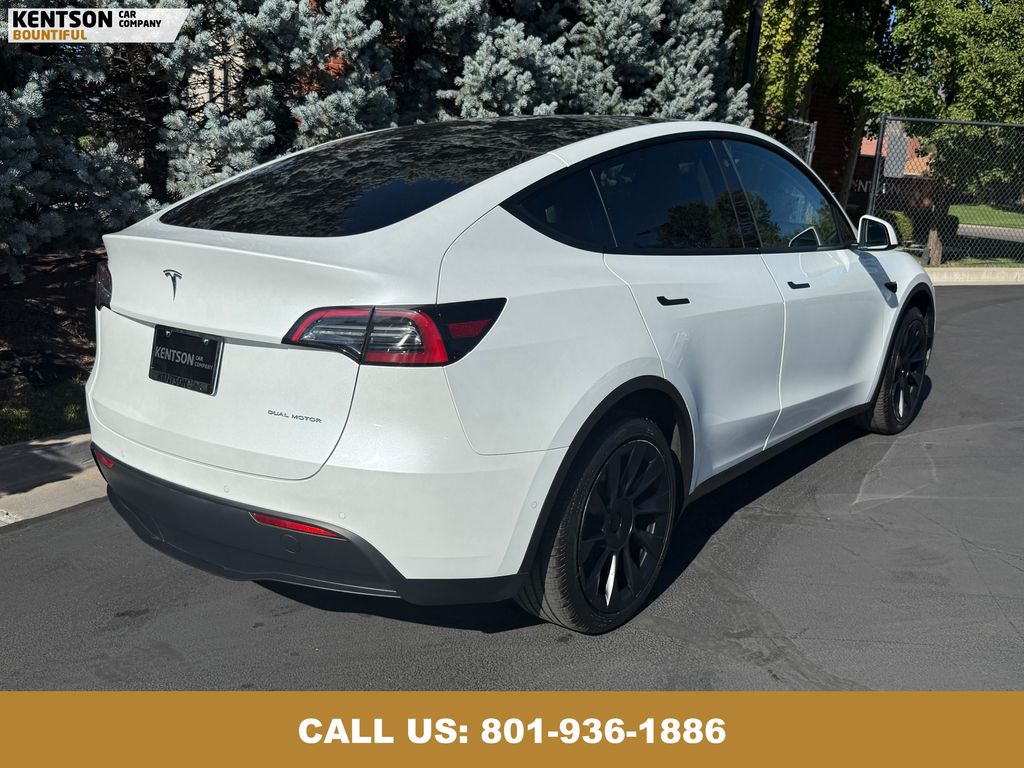 2022 Tesla Model Y Long Range photo 7