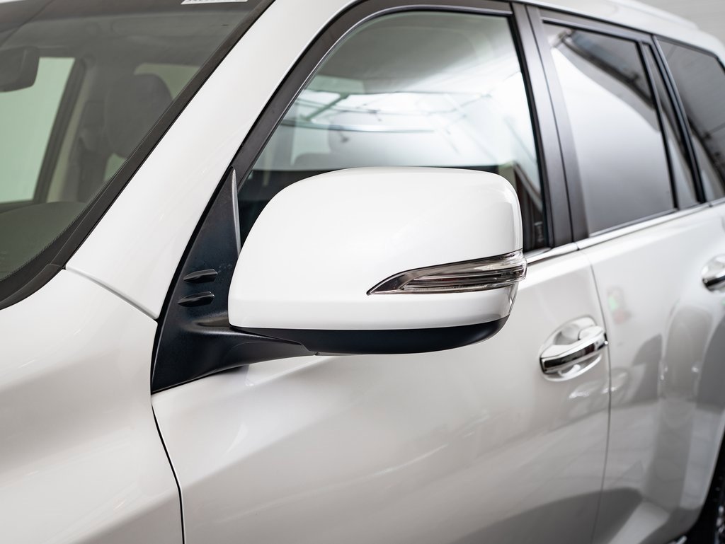 2021 Lexus GX 460 Luxury photo 15