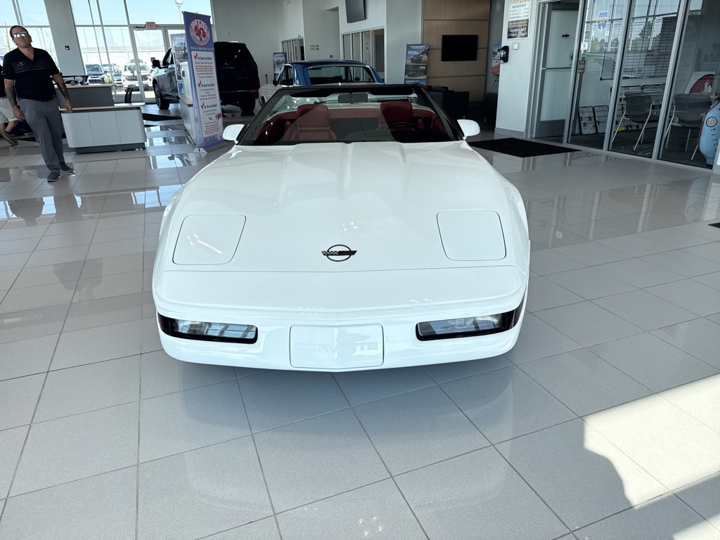 1991 Chevrolet Corvette Base photo 2
