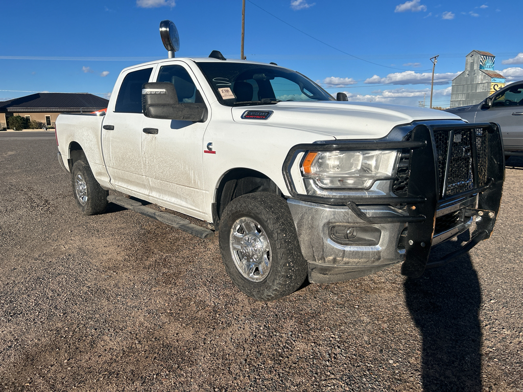 2023 Ram 3500 Tradesman photo 3